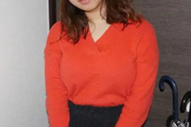 【无码高清】F罩杯女孩因未预约而拜访AV男优家，心情十分沮丧。河合阳子