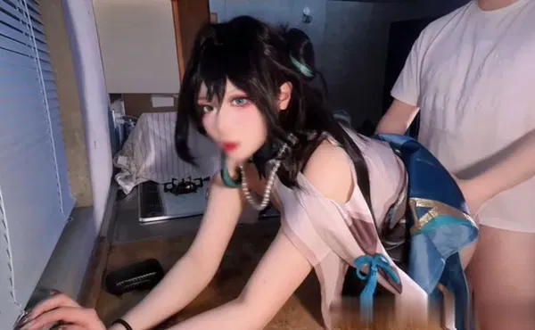 【国产厂牌】阮·梅 Cosplay 裸足足交回 成为阮梅姐的实验对象 这又大又白的阮饭真好吃