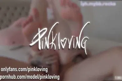 【学生萝莉】甜美可爱萝莉pinkloving粉嫩白虎小蝴蝶迎接哥哥大鸡巴无情摧残